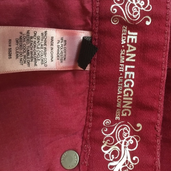 Red Express Jeans - Picture 3 of 3